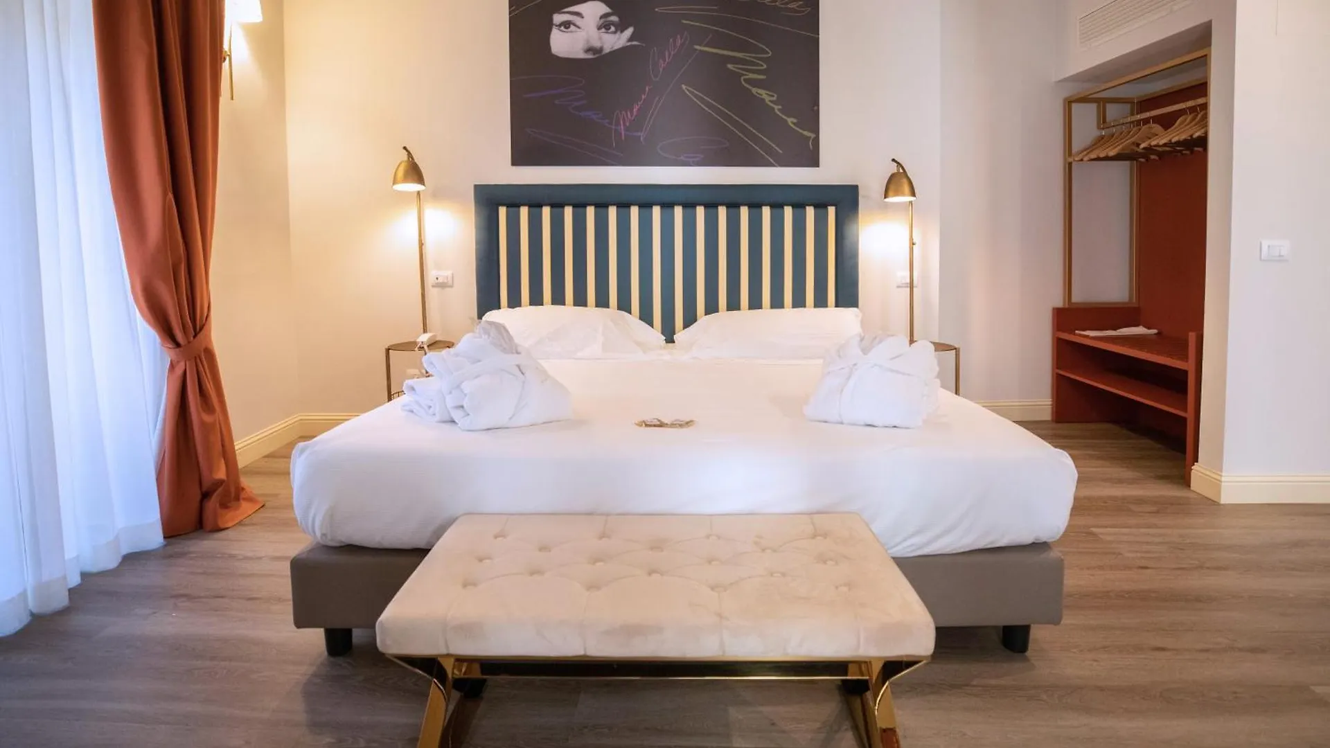Lanterne Magiche Ortigia Suites Syracuse Italy
