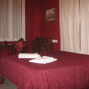 Ferraro 2*, Rome Italie