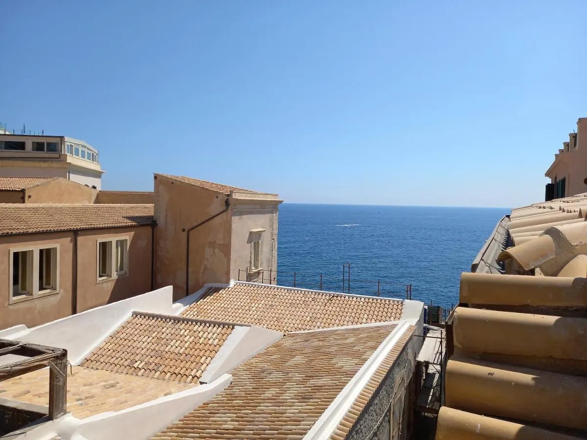 Lanterne Magiche Ortigia Suites Syrakuzy Hotel